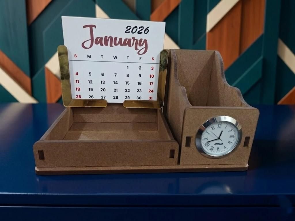 Desk Organiser with Calendar